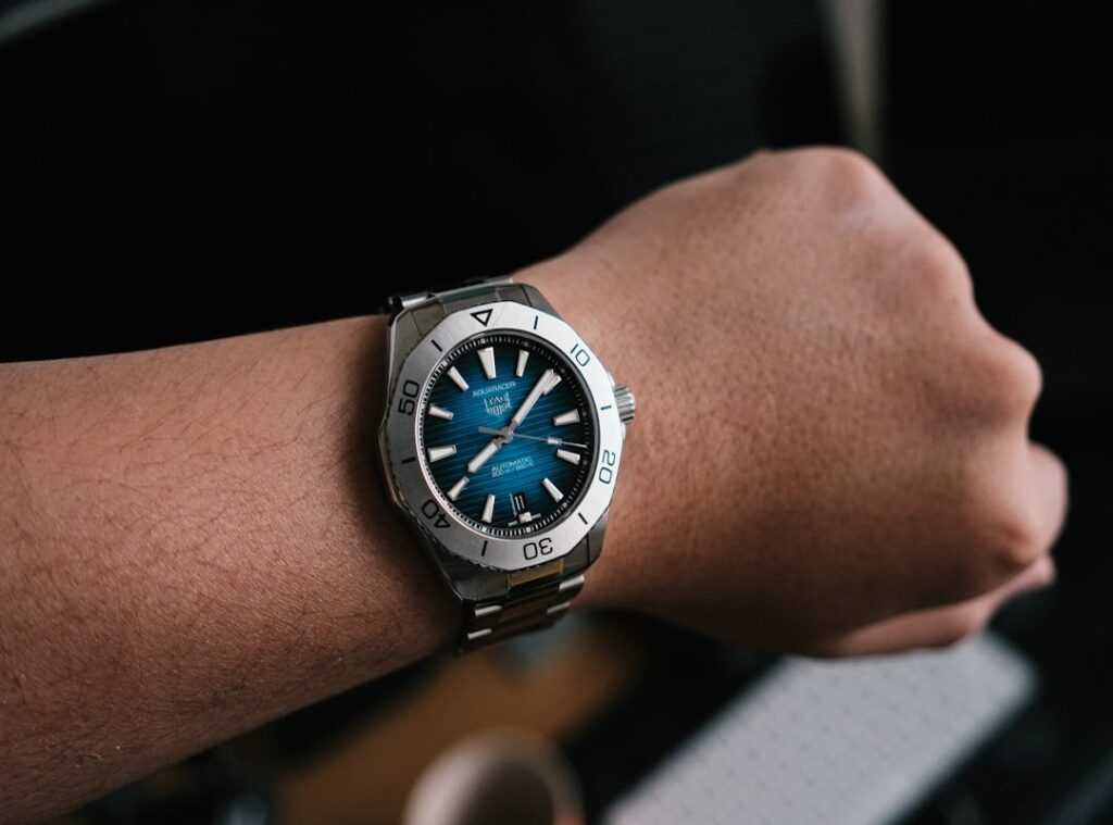 stylish accessories men wardrobe